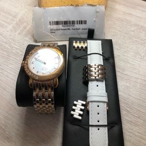 GV2 by Gervil Woman’s Watch